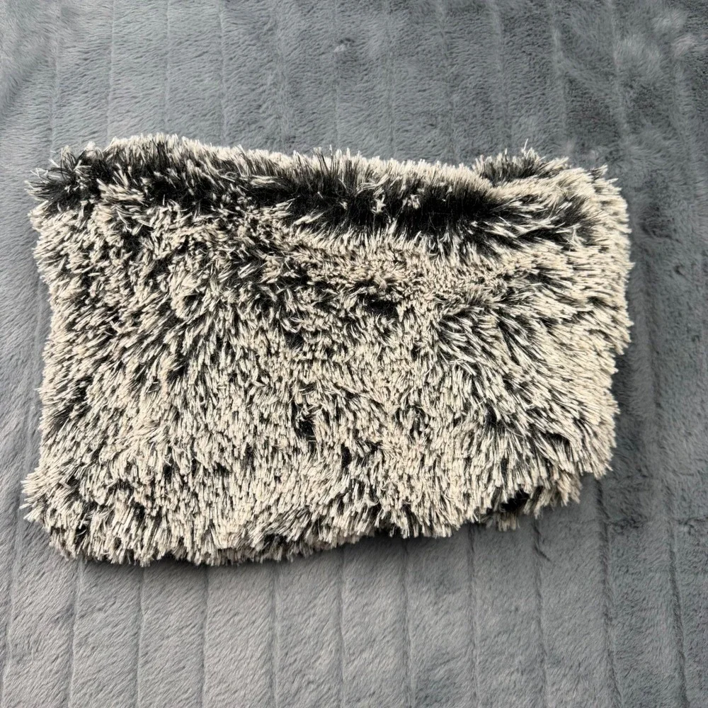 Altar'd State Faux Fur Infinity Scarf Black Cream Shaggy Plush 4044927-0917 OS